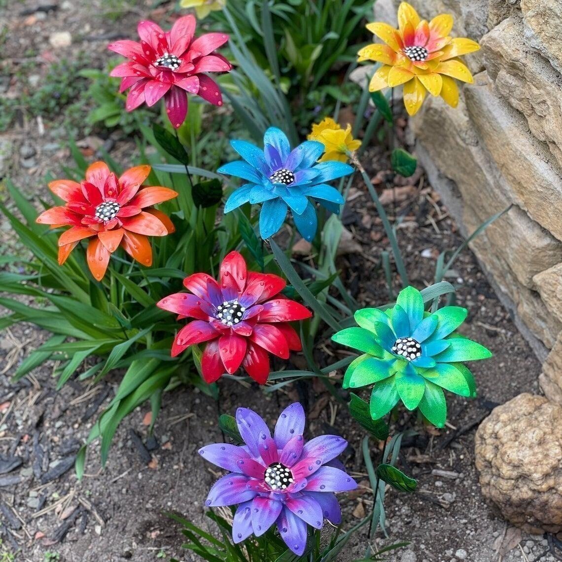 49% OFF - Metal Flowers Garden Stakes
