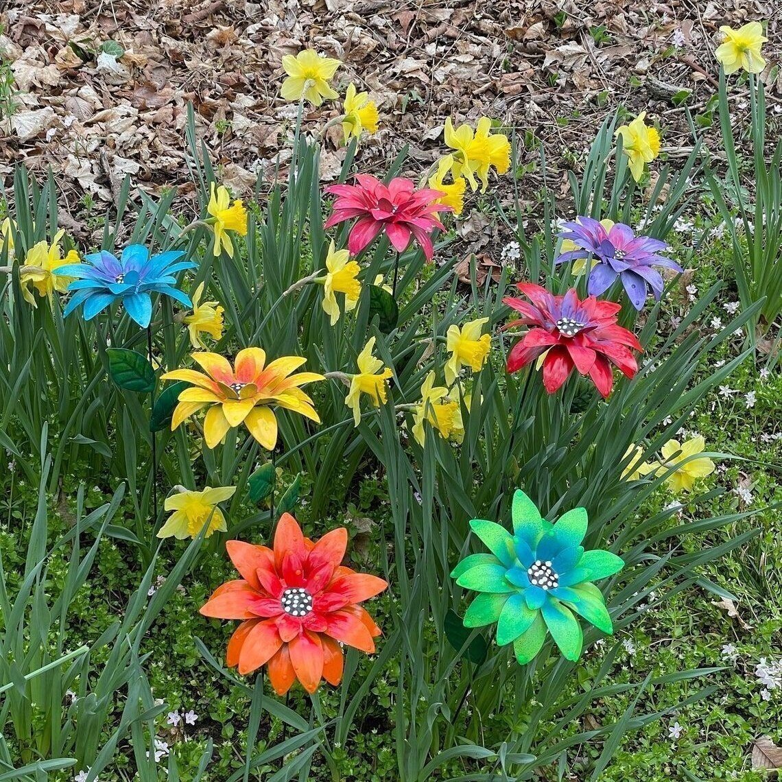 49% OFF - Metal Flowers Garden Stakes