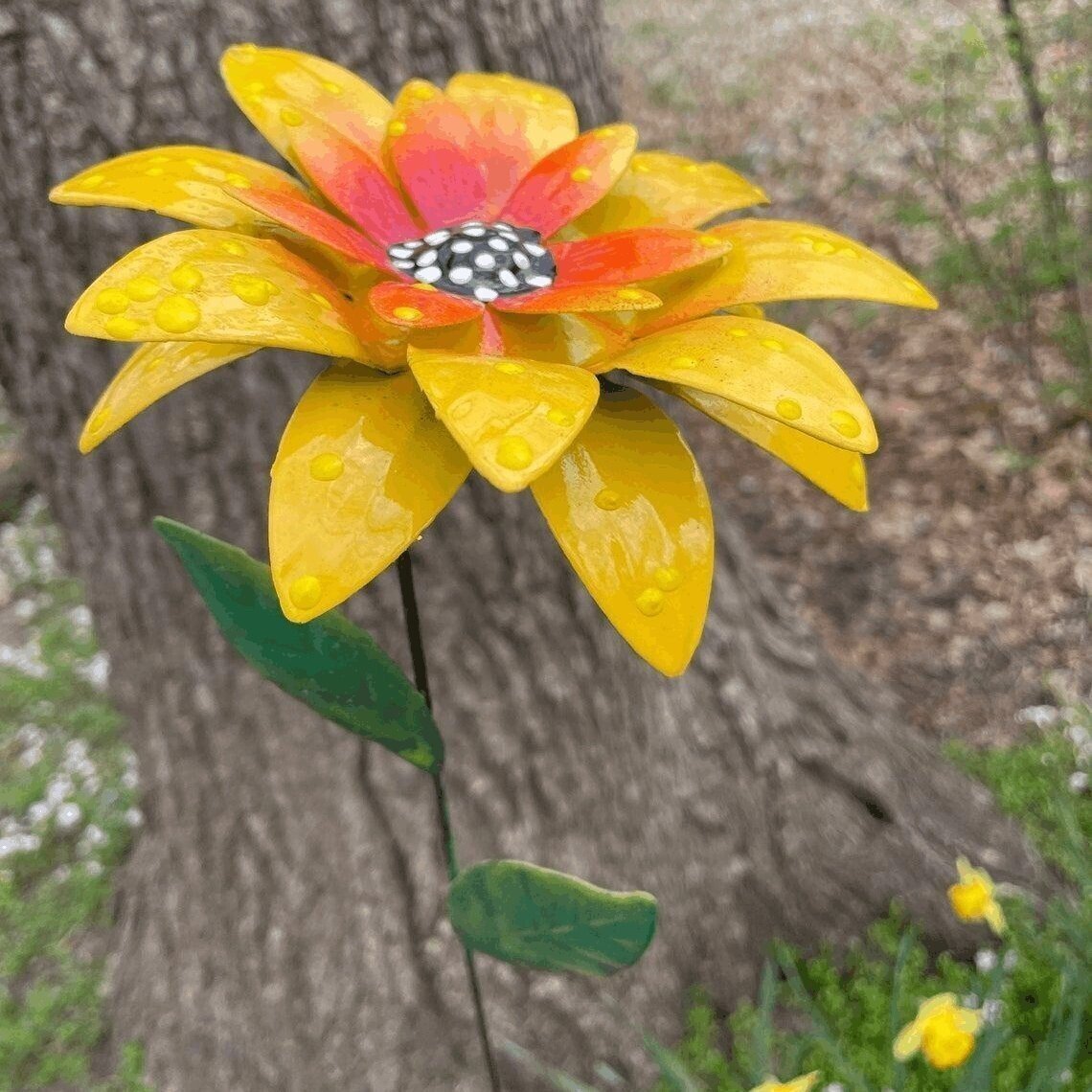 49% OFF - Metal Flowers Garden Stakes