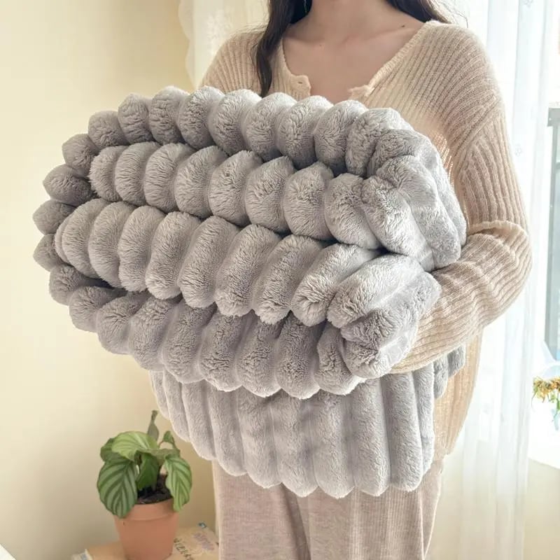 2025 Hot Sale🔥Popular Thickened Rabbit Plush Nap Blanket, Flannel Milk Velvet Cover Blanket