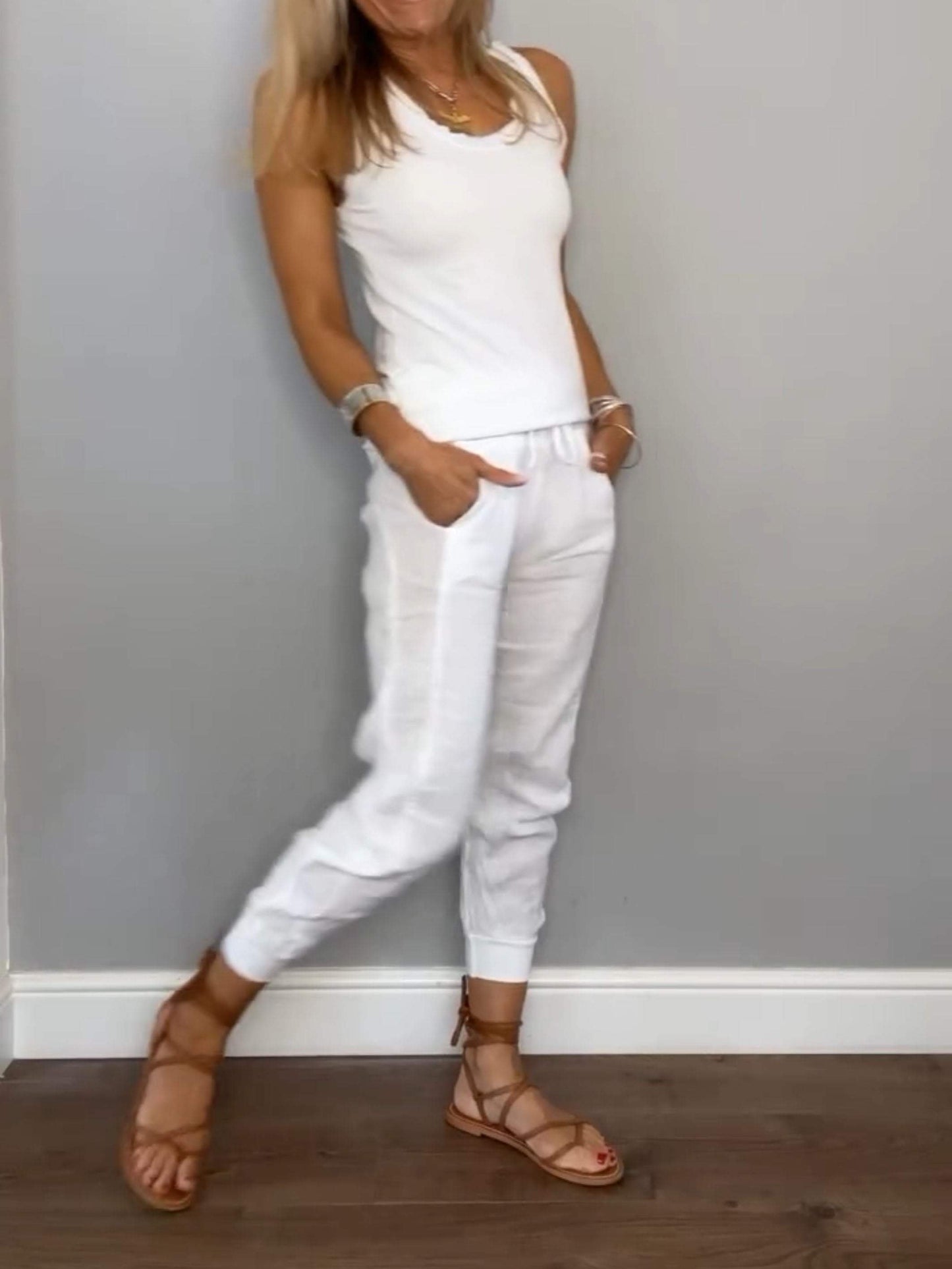 Women's Set-Vest And Trousers Made Of Cotton And Linen