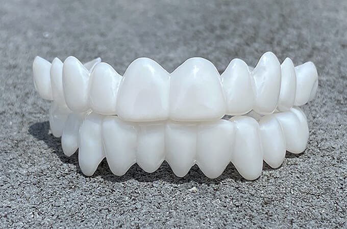 Invisible Teeth Whitening and Straightening Aligners