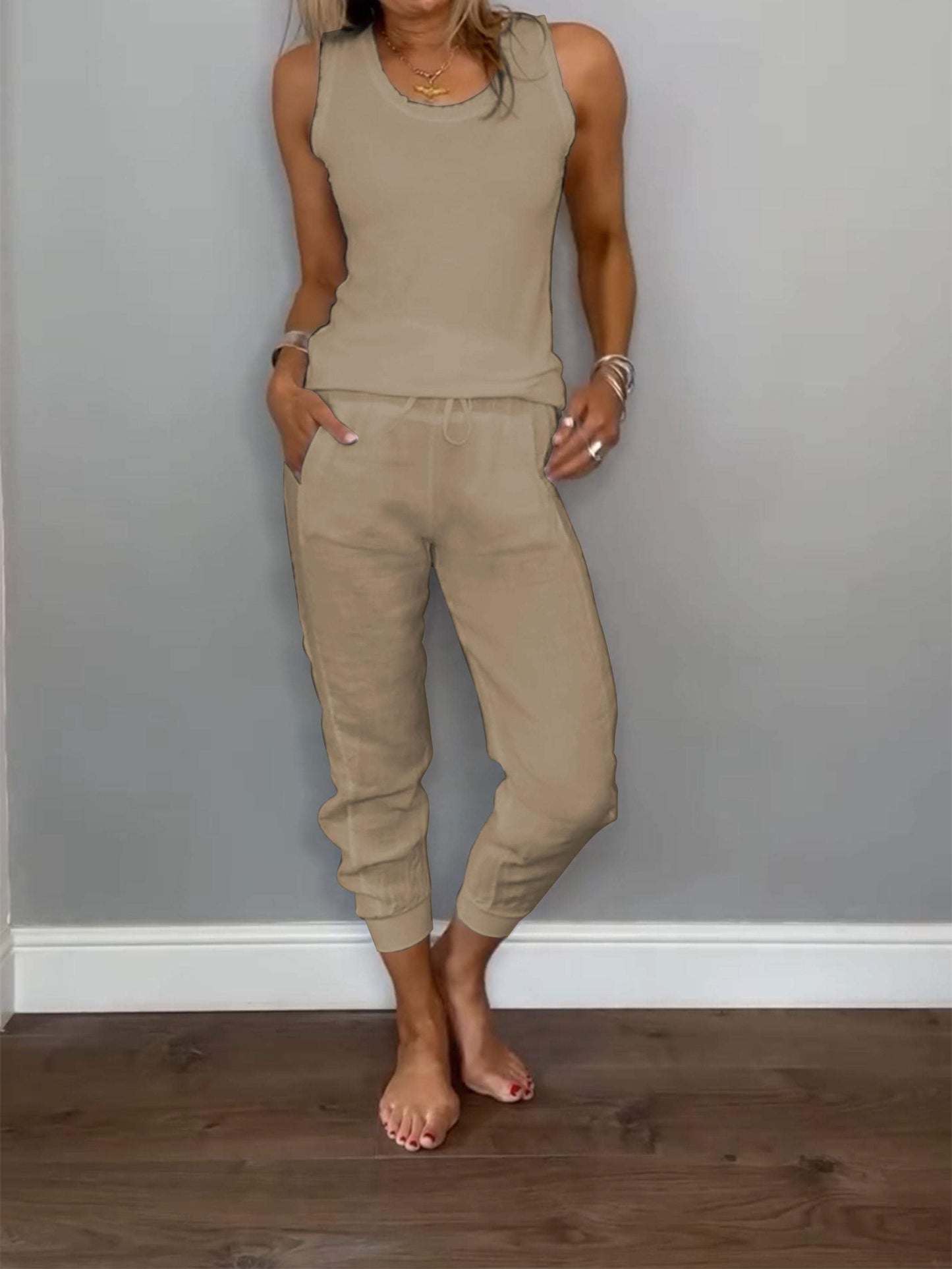 Women's Set-Vest And Trousers Made Of Cotton And Linen