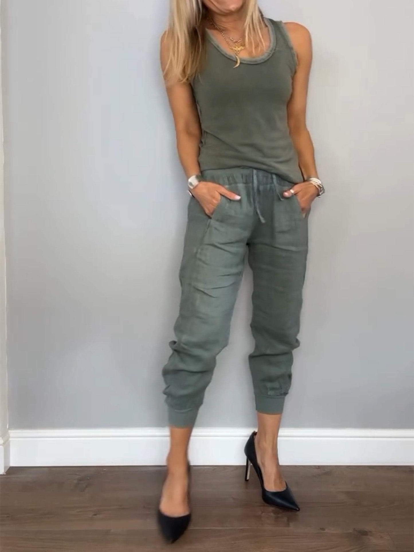 Women's Set-Vest And Trousers Made Of Cotton And Linen