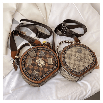 🔥Last Day Promotion 70% OFF - Fashion Retro Bear Badge Print Leather Purse Handbags(Double Zipper)